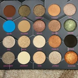Barbarella eyeshadow palette